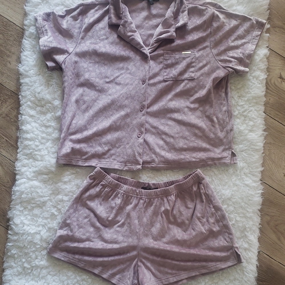 BCBGMaxAzria Mauve Pajama Set